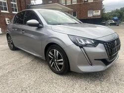 Grau Gebraucht 2021 Peugeot 208 Allure Kleinwagen | 12.500 € (Fairer Preis)