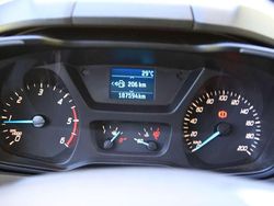 Schwarz Gebraucht 2015 Ford Tourneo Custom Trend Van / Kleinbus | 14.500 € (Fairer Preis)