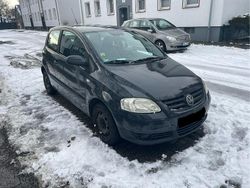 Grau Gebraucht 2009 VW Fox Kleinwagen | 750 € (Superpreis)