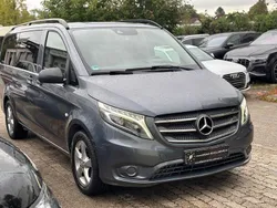 Grau Gebraucht 2018 Mercedes Vito Edition Van / Kleinbus | 24.900 €