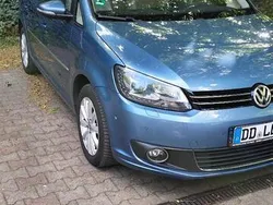 Blau Gebraucht 2012 VW Touran Highline Van / Kleinbus | 8.999 € (Fairer Preis)