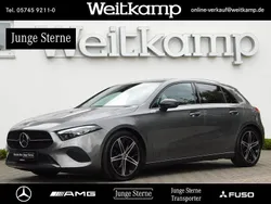 Lack mountaingrau Gebraucht 2023 Mercedes A220 Night Limousine | 28.875 € (Fairer Preis)