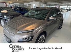 Silky bronze (metallic) Gebraucht 2022 Hyundai Kona Trend SUV | 19.890 € (Fairer Preis)