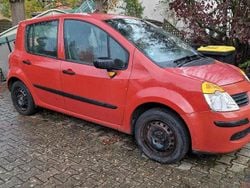 Rot Gebraucht 2005 Renault Modus Van / Kleinbus | 800 €
