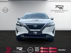 Pearl white perleffekt (metallic) Gebraucht 2023 Nissan Qashqai N-Connecta SUV | 27.890 € (Fairer Preis)