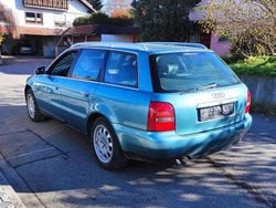 Grün Gebraucht 1998 Audi A4 Kombi | 1.999 € (Guter Preis)