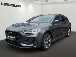 Magnetic metallic Gebraucht 2024 Ford Focus ST-Line Kombi | 23.650 € (Guter Preis)