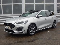 Silber Gebraucht 2024 Ford Focus ST-Line X Limousine | 25.990 € (Fairer Preis)