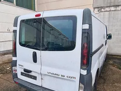 Weiß Gebraucht 2006 Opel Vivaro Van | 3.450 € (Fairer Preis)