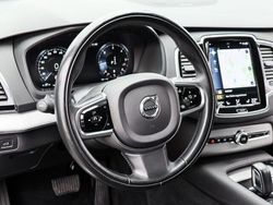 Grau Gebraucht 2020 Volvo XC90 Momentum SUV | 40.500 € (Guter Preis)