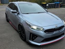 Silber Gebraucht 2021 Kia ProCeed GT Kleinwagen | 23.999 € (Fairer Preis)