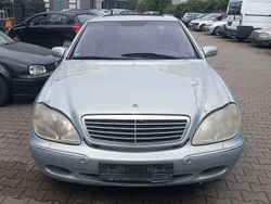 Blau Gebraucht 1999 Mercedes S430 Limousine | 1.100 €