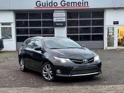 Schwarz Gebraucht 2014 Toyota Auris Hybrid | 10.800 € (Guter Preis)