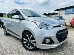 Sleek silver / met Gebraucht 2015 Hyundai i10 Edition Kleinwagen | 6.999 € (Fairer Preis)