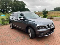 Grau Gebraucht 2018 VW Tiguan Allspace Highline SUV | 26.850 € (Fairer Preis)
