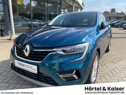 Sansibarblau (blau) (blau) Gebraucht 2022 Renault Arkana Intens SUV | 21.490 € (Fairer Preis)