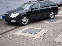 Gebraucht 2013 Skoda Octavia Elegance Kombi | 4.800 € (Guter Preis)