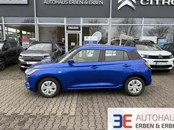 Blau Neu 2025 Suzuki Swift Club Limousine | 17.990 €