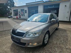 Beige Gebraucht 2012 Skoda Octavia Elegance Limousine | 8.999 € (Fairer Preis)