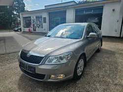 Beige Gebraucht 2012 Skoda Octavia Elegance Limousine | 8.999 € (Guter Preis)