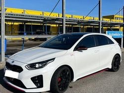 Weiß Gebraucht 2020 Kia Ceed GT Limousine | 20.700 € (Guter Preis)