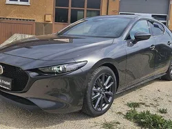 Grau Neu 2025 Mazda 3 Exclusive-Line Limousine | 31.490 € (Etwas zu teuer)