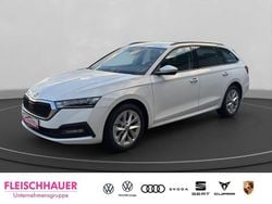 Weiss Gebraucht 2023 Skoda Octavia Ambition Kombi | 25.390 € (Guter Preis)