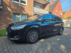 Schwarz Gebraucht 2019 Ford S-MAX Trend Van / Kleinbus | 17.700 € (Etwas zu teuer)