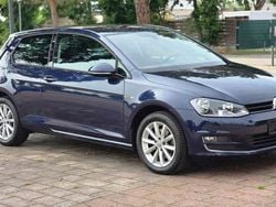 Night blue metallic Gebraucht 2016 VW Golf VII LOUNGE Kleinwagen | 12.500 € (Guter Preis)