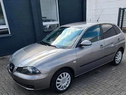 Grau Gebraucht 2005 Seat Ibiza Kleinwagen | 1.499 € (Fairer Preis)