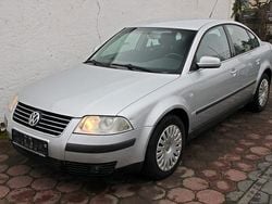 Silber Gebraucht 2003 VW Passat Comfortline Limousine | 900 € (Superpreis)