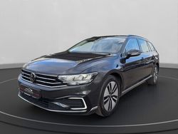 Grau Gebraucht 2022 VW Passat GTE Kombi | 17.370 € (Fairer Preis)