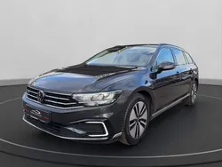 Grau Gebraucht 2022 VW Passat GTE Kombi | 16.710 € (Superpreis)