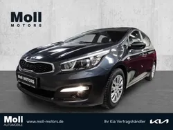 Grau Gebraucht 2017 Kia Ceed Edition 7 Limousine | 11.480 € (Fairer Preis)