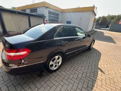 Braun Gebraucht 2009 Mercedes E350 Limousine | 5.600 € (Superpreis)