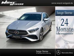 Iridiumsilber Gebraucht 2024 Mercedes A200 Premium Limousine | 32.900 € (Fairer Preis)