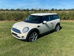 Weiß Gebraucht 2008 Mini One Clubman Kombi | 3.000 €