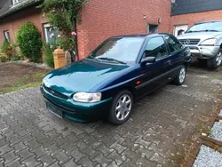 Blau Gebraucht 1997 Ford Escort Kleinwagen | 2.222 € (Fairer Preis)