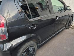 Schwarz Gebraucht 2006 Daihatsu Sirion Kleinwagen | 2.600 €