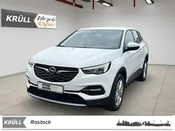 Weiß (jade weiss/arktis weiss) Gebraucht 2022 Opel Grandland X Elegance SUV | 23.990 € (Fairer Preis)