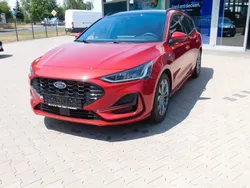 Rot Gebraucht 2023 Ford Focus ST-Line X Limousine | 23.895 € (Etwas zu teuer)