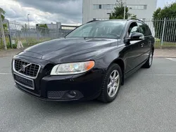 Schwarz Gebraucht 2009 Volvo V70 Momentum Kombi | 9.980 € (Fairer Preis)