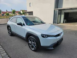 Weiß Gebraucht 2020 Mazda MX30 Touring SUV | 14.900 € (Fairer Preis)