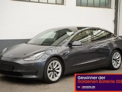 Grau Gebraucht 2021 Tesla Model 3 Long Range Limousine | 25.650 € (Fairer Preis)