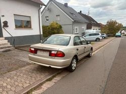 Gold Gebraucht 1999 Mazda 323 Limousine | 1.390 €