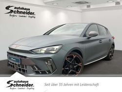 Enceladusgrau matt Gebraucht 2025 Cupra Leon VZ Limousine | 37.450 € (Superpreis)