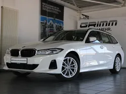 Weiß Gebraucht 2023 BMW 320 Kombi | 33.200 € (Fairer Preis)