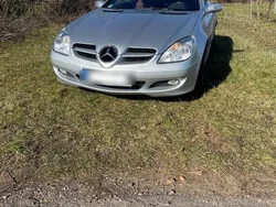 Silber Gebraucht 2005 Mercedes SLK200 Cabrio | 12.900 €