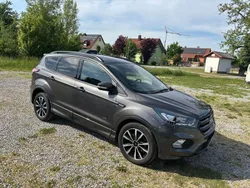 Grau Gebraucht 2018 Ford Kuga ST-Line SUV | 15.800 € (Fairer Preis)
