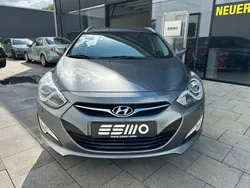 Silber Gebraucht 2015 Hyundai i40 Edition Kombi | 8.700 € (Fairer Preis)